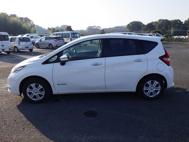 Nissan NOTE 2018-10 13625-6