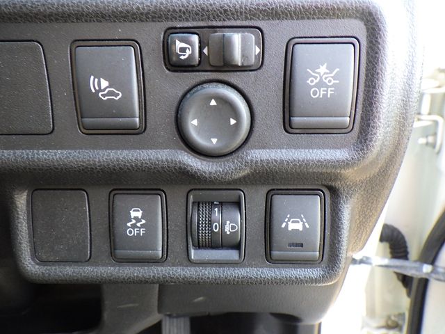 Nissan NOTE 2018-10 13625-16