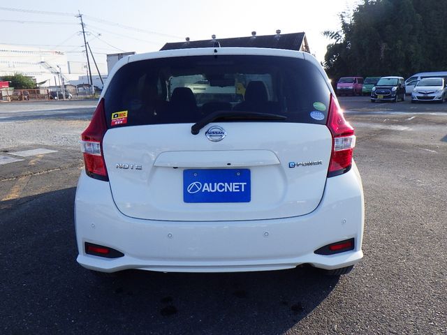 Nissan NOTE 2018-10 13625-5