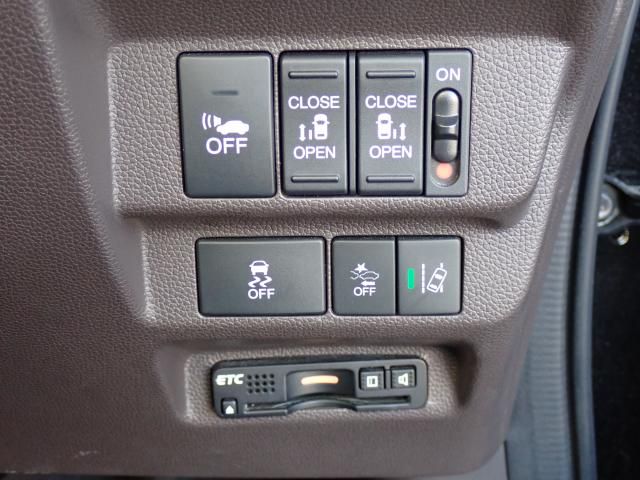Honda FREED HYBRID 2017-06 16883-16