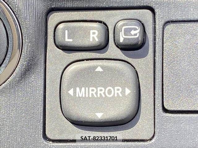 Toyota VITZ 2013-08 370173-28