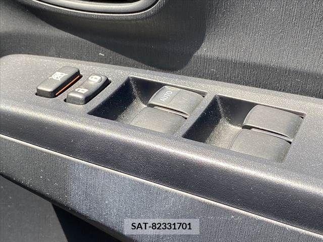 Toyota VITZ 2013-08 370173-27