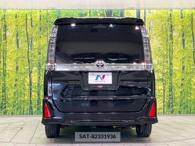 Toyota VOXY 2015-01 341968-15