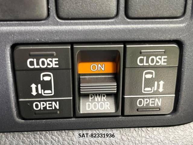 Toyota VOXY 2015-01 341968-5
