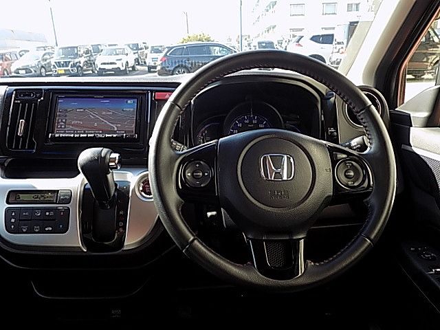 Honda N-WGN 2014-01 182862-1