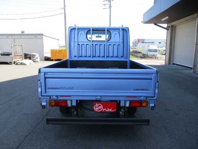 Nissan ATLAS 2018-03 3697-3
