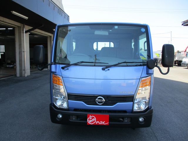 Nissan ATLAS 2018-03 3697-2