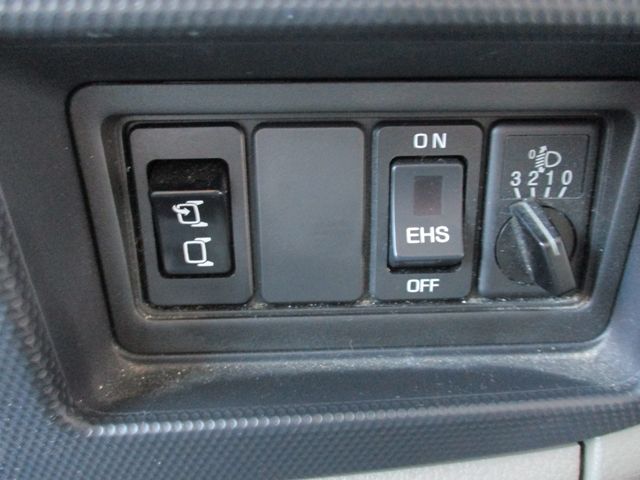 Nissan ATLAS 2018-03 3697-12