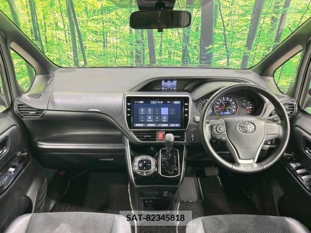 Toyota VOXY 2021-01 321698-1