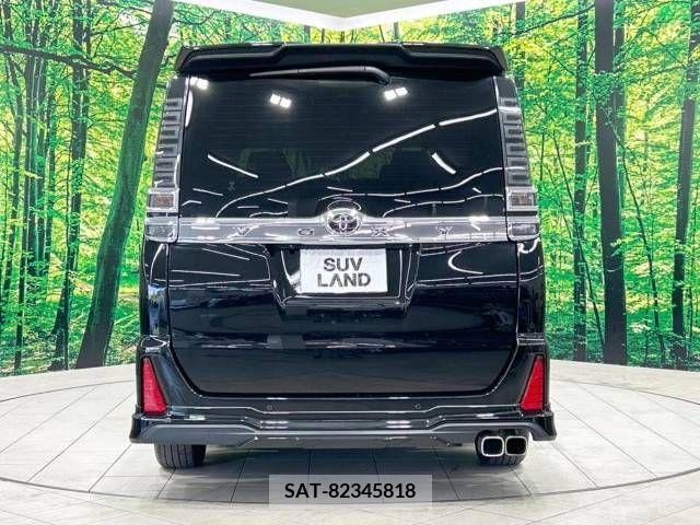 Toyota VOXY 2021-01 321698-16