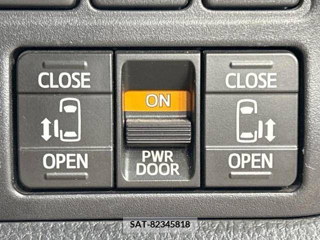Toyota VOXY 2021-01 321698-6