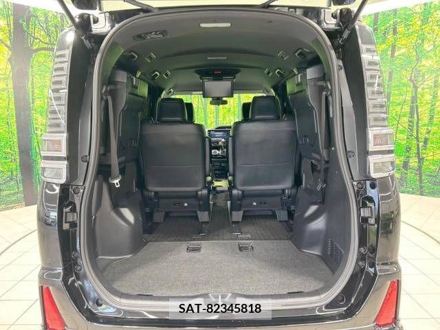 Toyota VOXY 2021-01 321698-11