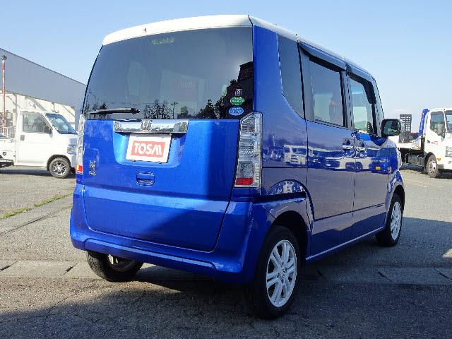 Honda N BOX 2016-02 181408-1