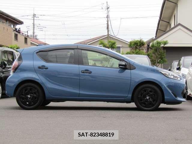 Toyota AQUA 2021-03 292053-3