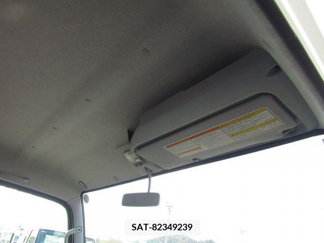 Mitsubishi CANTER 2023-11 263881-24