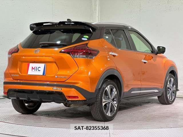 Nissan KICKS 2020-10 314956-8