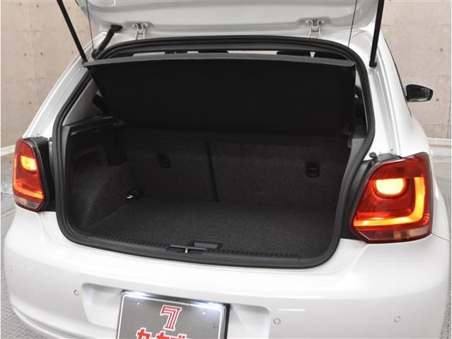 VolksWagen POLO 2014-08 183757-27