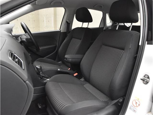 VolksWagen POLO 2014-08 183757-4