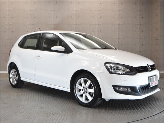 VolksWagen POLO 2014-08 183757-7
