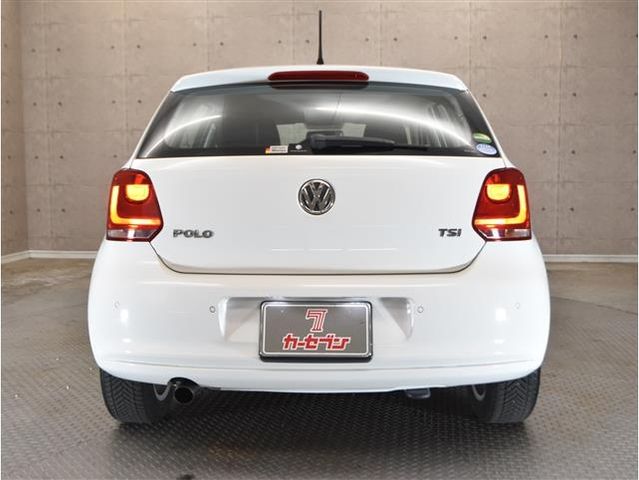 VolksWagen POLO 2014-08 183757-11