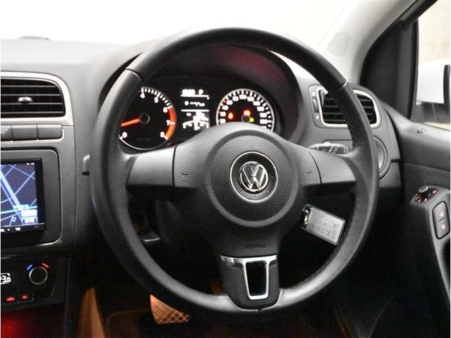 VolksWagen POLO 2014-08 183757-16