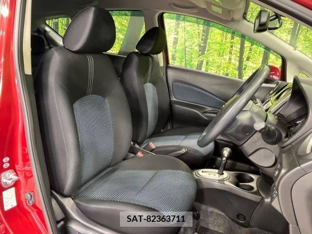 Nissan NOTE 2013-10 313885-8