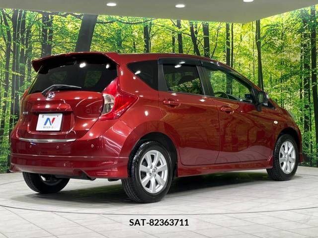 Nissan NOTE 2013-10 313885-17