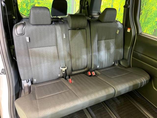 Toyota NOAH 2023-07 191084-9
