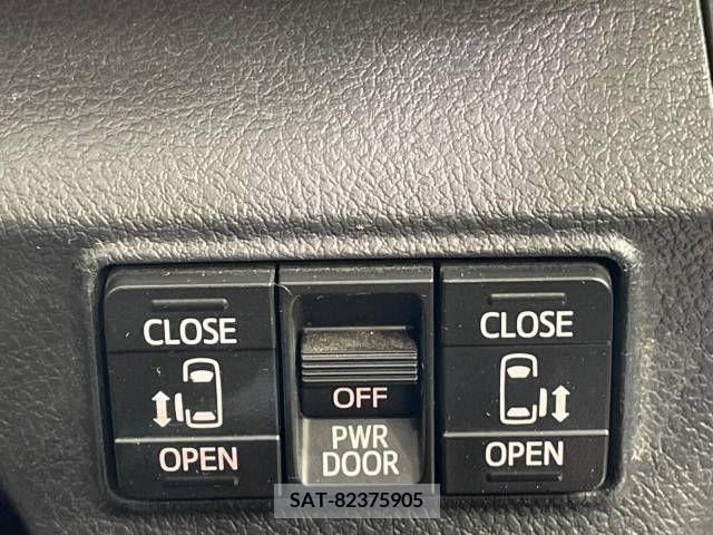 Toyota SIENTA 2015-11 242121-2