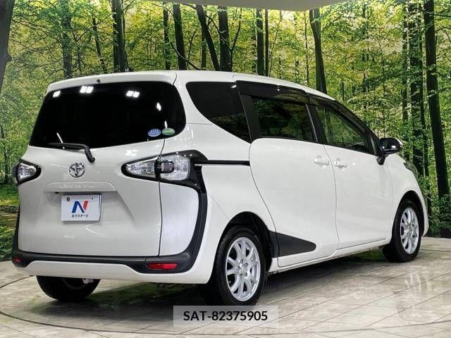Toyota SIENTA 2015-11 242121-18