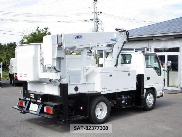 Isuzu ELF TRUCK 2013-01 202686-5