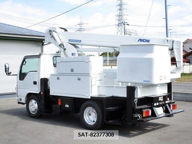 Isuzu ELF TRUCK 2013-01 202686-4