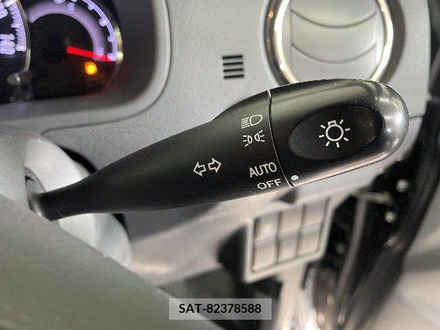 Nissan ROOX 2013-01 212643-14