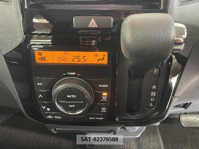 Nissan ROOX 2013-01 212643-17