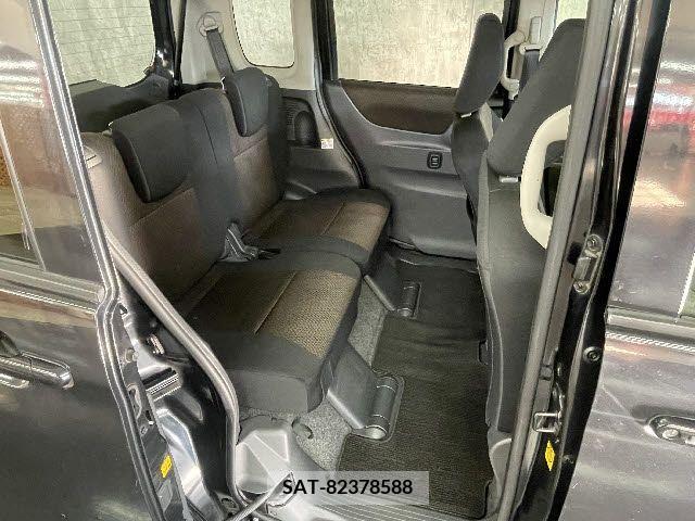 Nissan ROOX 2013-01 212643-3
