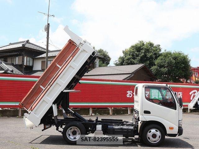Hino DUTRO 2017-08 320403-9
