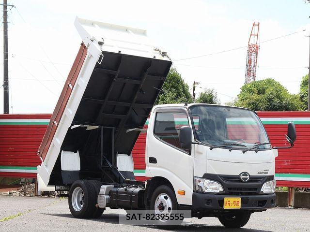 Hino DUTRO 2017-08 320403-8