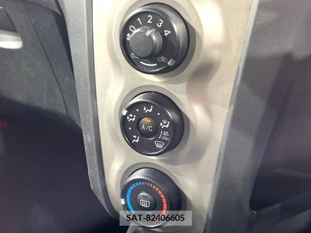 Toyota VITZ 2010-01 370141-7
