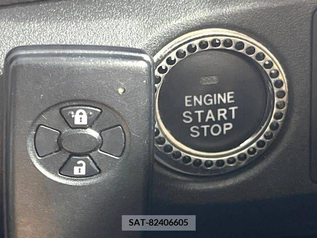 Toyota VITZ 2010-01 370141-5