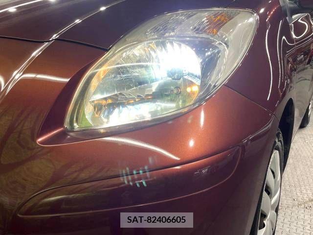 Toyota VITZ 2010-01 370141-12