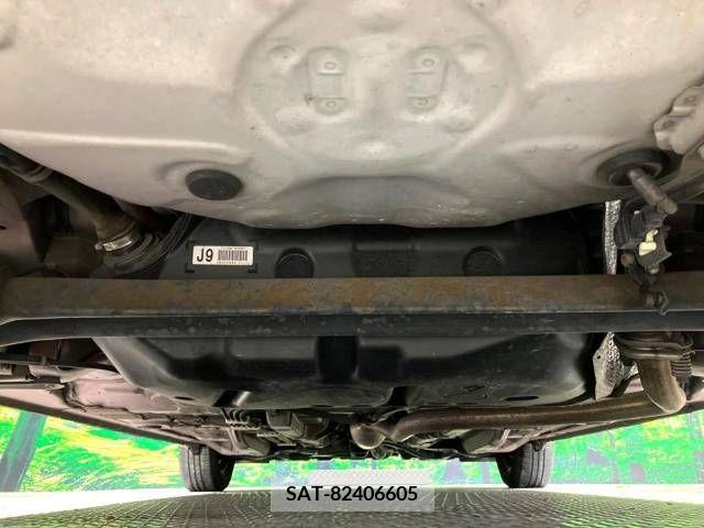 Toyota VITZ 2010-01 370141-19