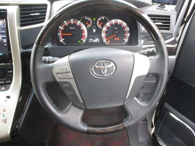 Toyota VELLFIRE 2014-02 185373-21