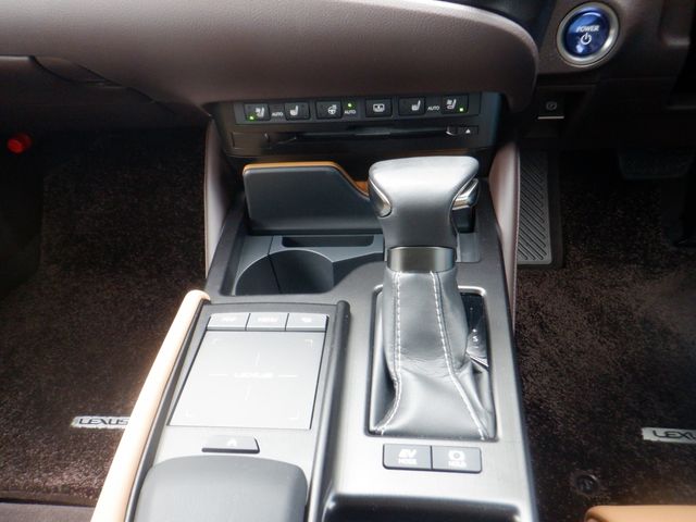 Lexus ES 2019-05 20587-6
