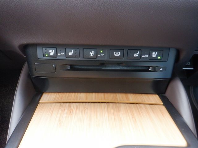 Lexus ES 2019-05 20587-8