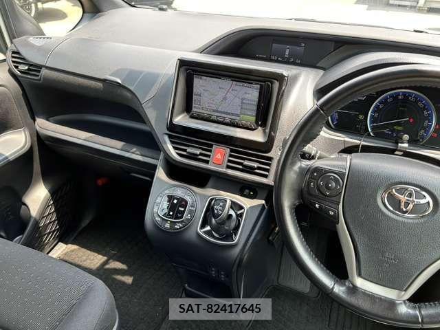 Toyota VOXY HYBRID 2014-03 370557-8