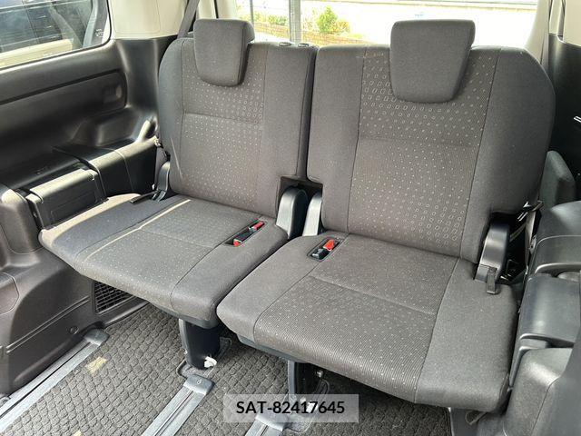 Toyota VOXY HYBRID 2014-03 370557-19