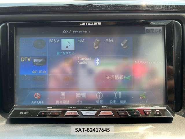 Toyota VOXY HYBRID 2014-03 370557-11