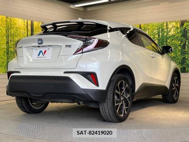 Toyota C-HR 2017-02 357764-17