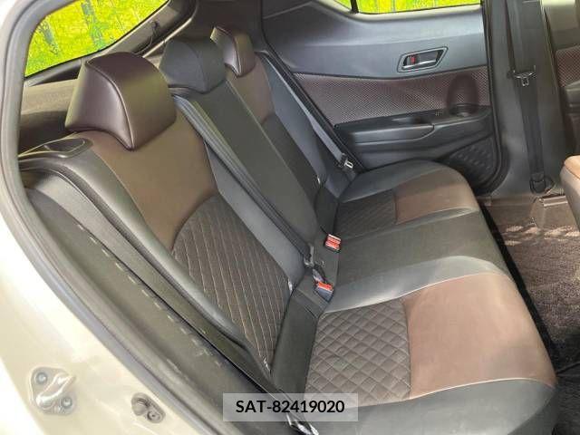 Toyota C-HR 2017-02 357764-9