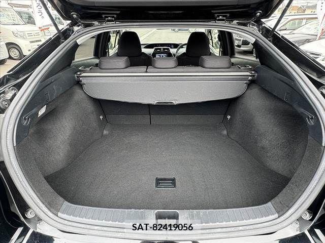Toyota PRIUS 2016-05 282052-19